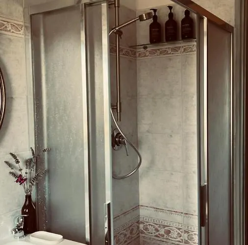 Oleandri أَميليا